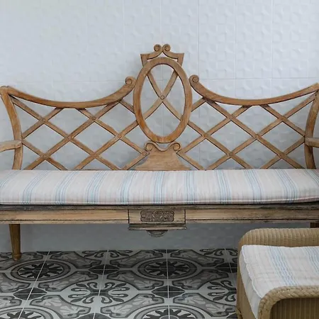Apartamento Light Filled 2br In Artsy Quarter Lisboa