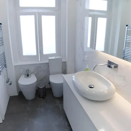 Apartamento Light Filled 2br In Artsy Quarter